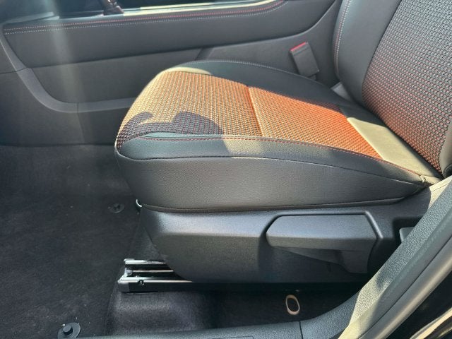 2027 Nissan Kicks SR