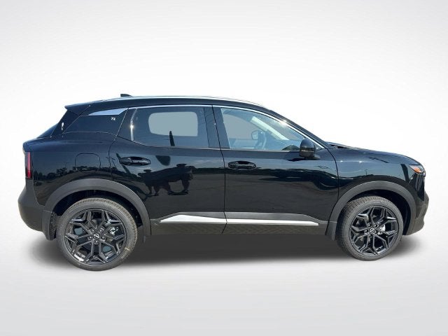 2027 Nissan Kicks SR
