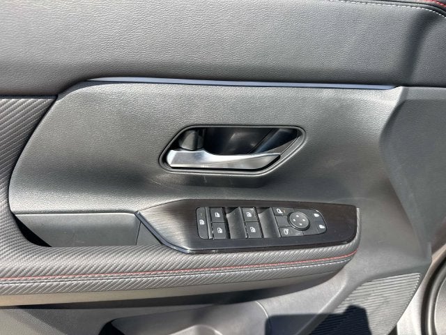 2027 Nissan Kicks SR