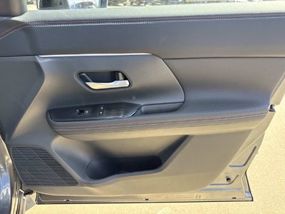 2027 Nissan Kicks SR