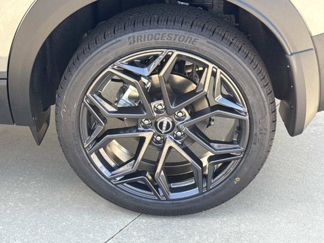 2027 Nissan Kicks SR
