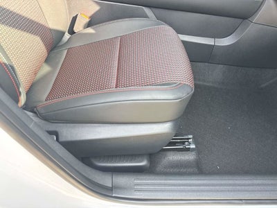2027 Nissan Kicks SR