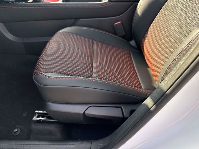 2027 Nissan Kicks SR