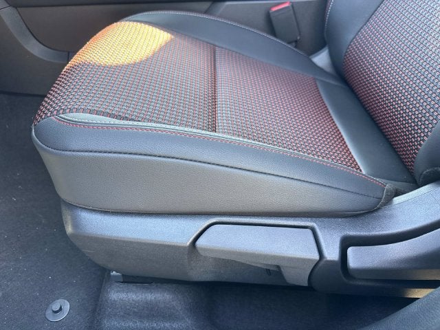 2027 Nissan Kicks SR