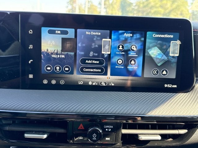 2027 Nissan Kicks SR