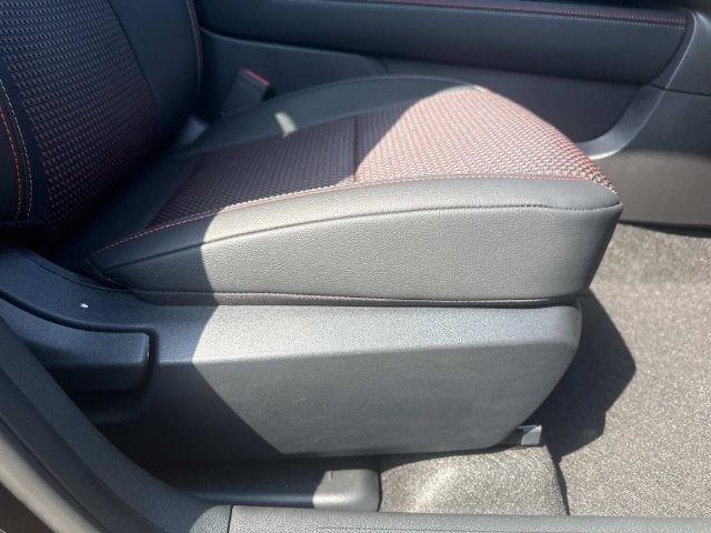 2027 Nissan Kicks SR