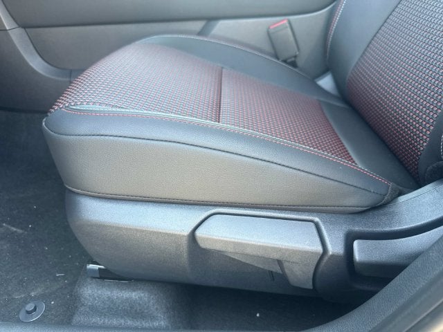 2027 Nissan Kicks SR