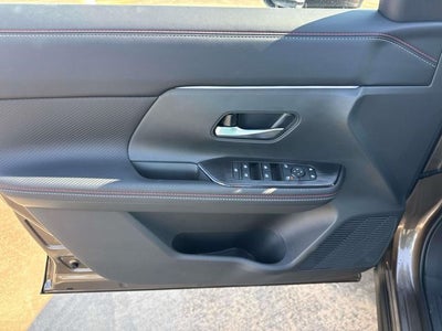 2027 Nissan Kicks SR