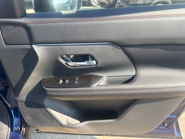 2027 Nissan Kicks SR