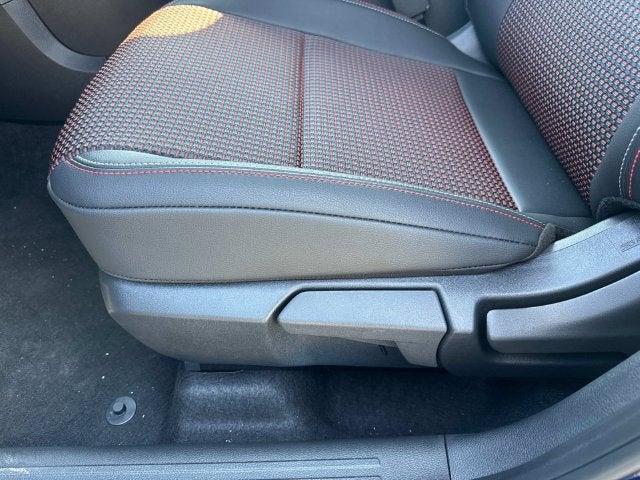 2027 Nissan Kicks SR