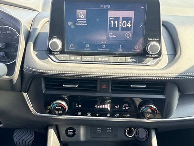 2025 Nissan Rogue SV