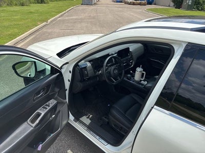 2023 Nissan Pathfinder SV