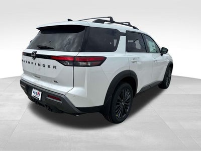 2026 Nissan Pathfinder SL