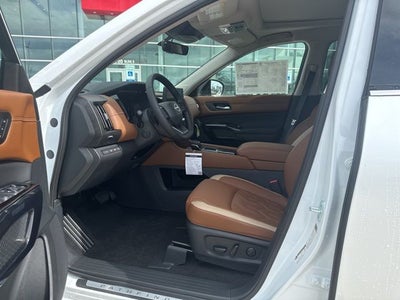 2026 Nissan Pathfinder Platinum