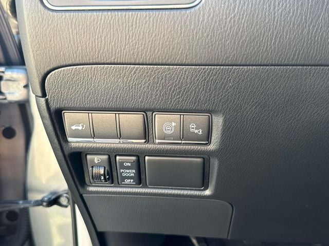 2015 INFINITI QX80 Base
