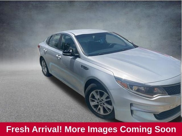 2017 Kia Optima LX AT's photo