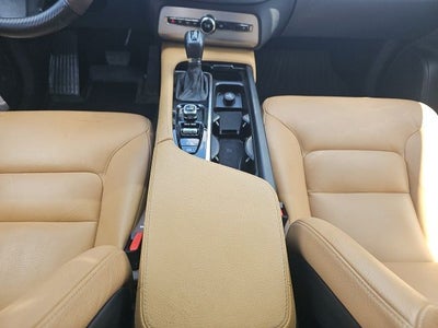 2017 Volvo XC90 T6 Momentum