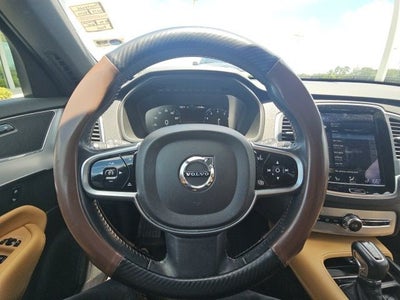 2017 Volvo XC90 T6 Momentum