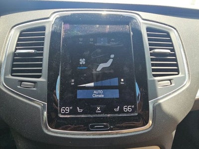 2017 Volvo XC90 T6 Momentum