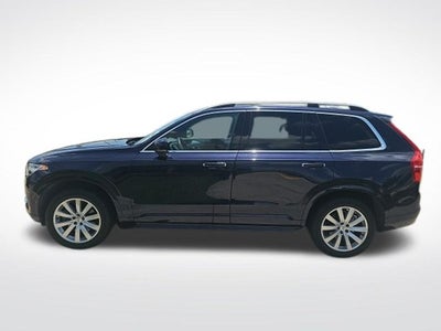2017 Volvo XC90 T6 Momentum