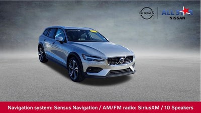 2025 Volvo V60 Cross Country B5 Plus