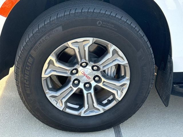 2023 GMC Yukon XL SLE