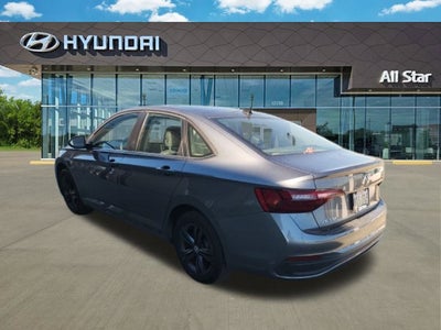 2023 Volkswagen Jetta SE