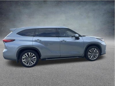 2021 Toyota Highlander Hybrid Platinum