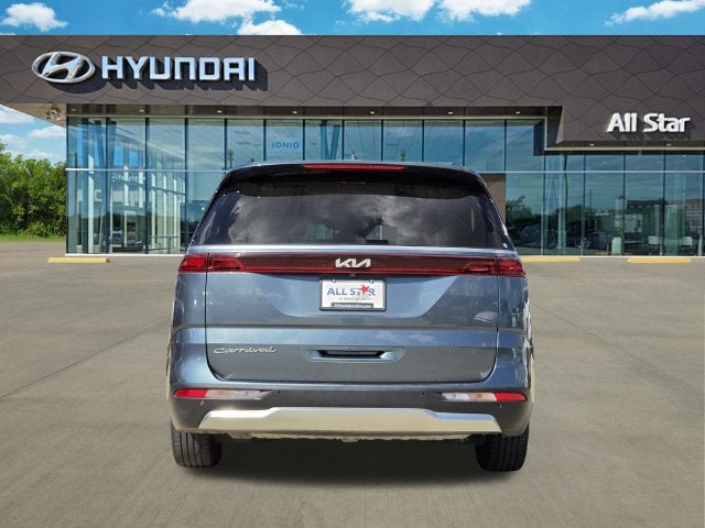 2022 Kia Carnival SX