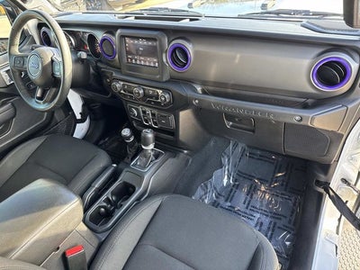 2022 Jeep Wrangler Unlimited Willys 4x4