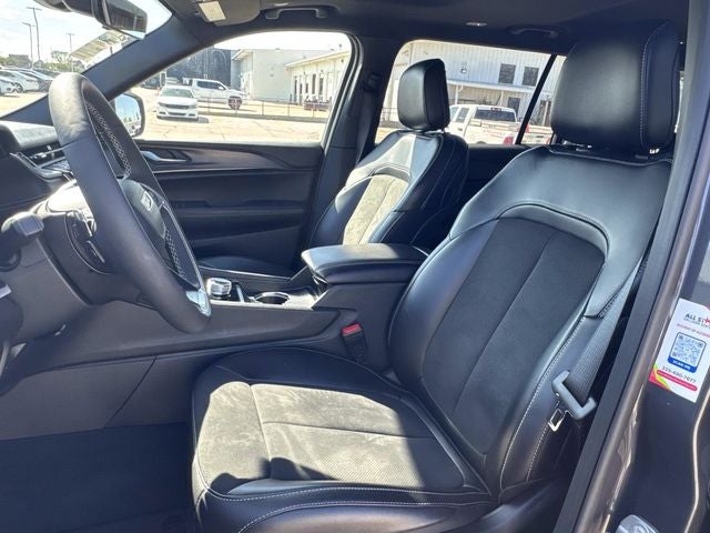 2025 Jeep Grand Cherokee L Altitude X 4x2