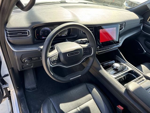 2024 Jeep Wagoneer L Series II 4x2