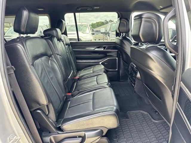 2024 Jeep Wagoneer L Series II 4x2