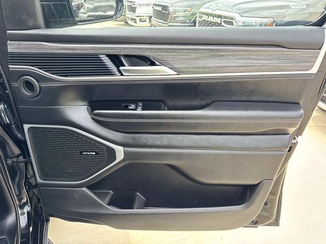 2024 Jeep Wagoneer Series II 4x2