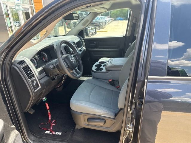 2019 RAM 1500 Classic Tradesman Quad Cab 4x2 6'4' Box
