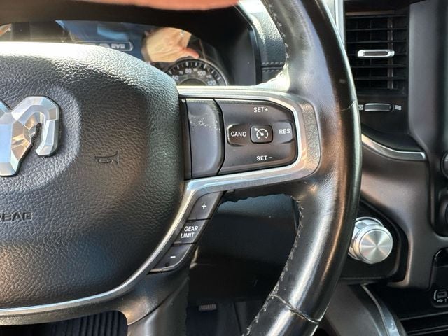 2022 RAM 1500 Laramie Crew Cab 4x2 5'7' Box