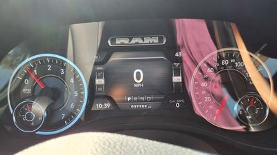 2023 RAM 1500 Laramie Crew Cab 4x4 5'7' Box