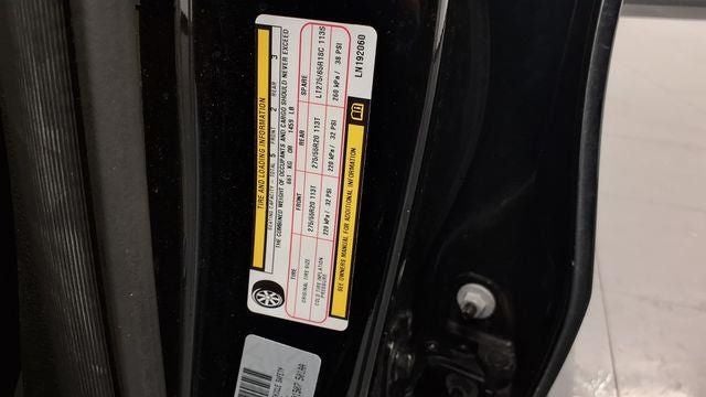 2020 RAM 1500 Laramie Crew Cab 4x4 5'7' Box