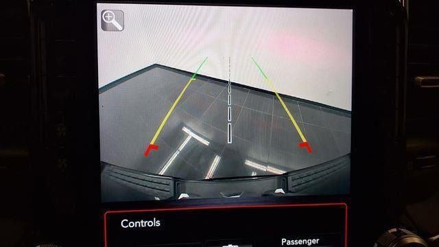 2020 RAM 1500 Laramie Crew Cab 4x4 5'7' Box