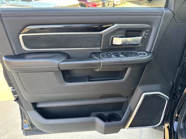 2021 RAM 2500 Laramie Crew Cab 4x4 6'4' Box