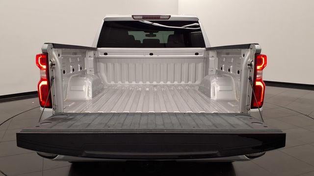 2021 Chevrolet Silverado 1500 2WD Crew Cab Short Bed Custom