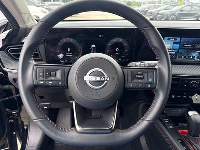 2025 Nissan Kicks SR FWD
