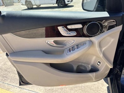 2022 Mercedes-Benz GLC 300 SUV