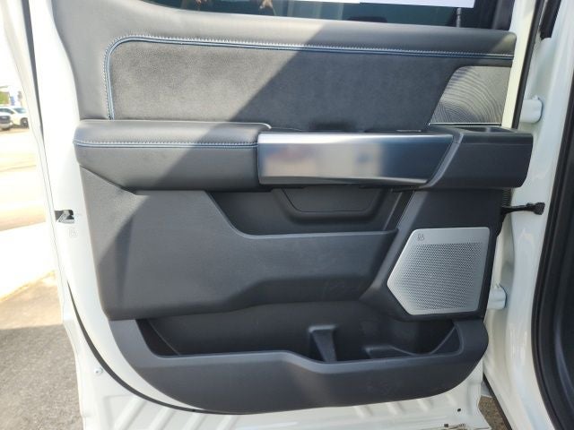 2025 Ford F-450SD Platinum DRW