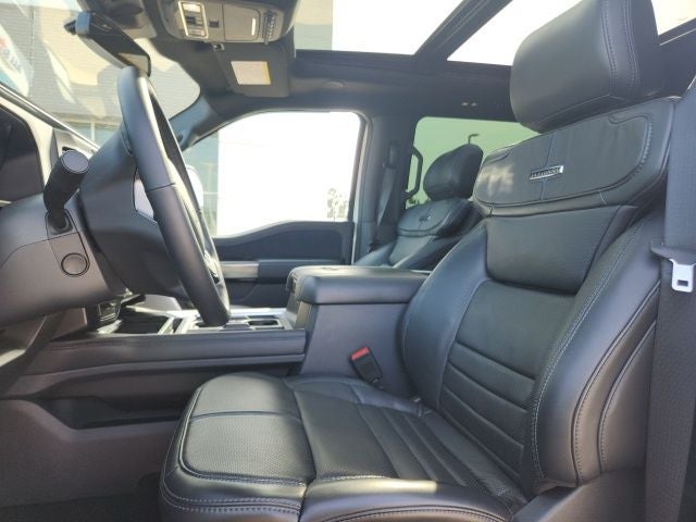 2025 Ford F-450SD Platinum DRW