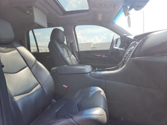 2019 Cadillac Escalade Luxury