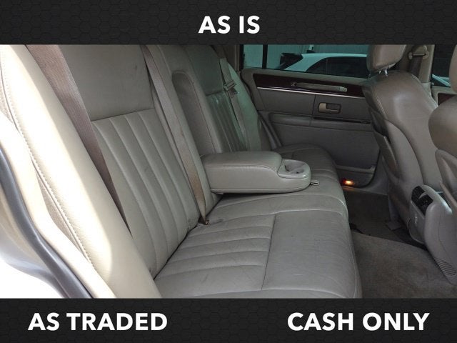 2005 Lincoln Town Car Signature