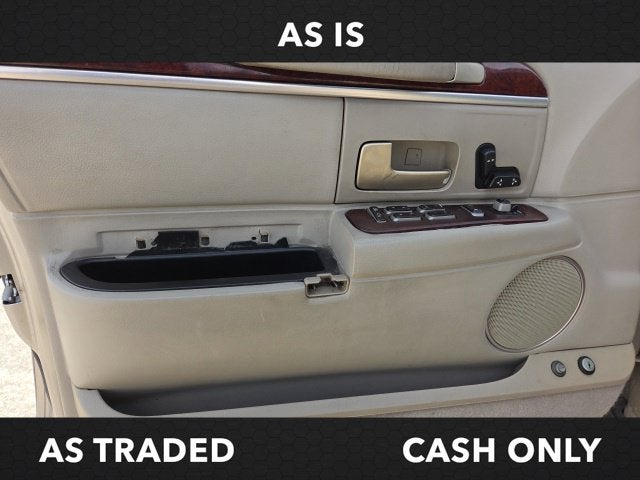 2005 Lincoln Town Car Signature