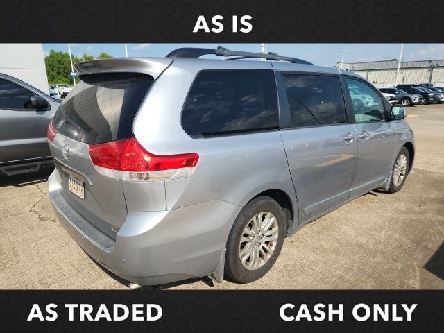 2013 Toyota Sienna XLE