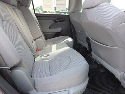 2020 Toyota Highlander LE
